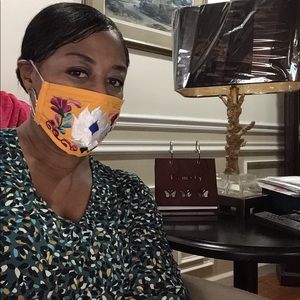 Meet your Posher, Eliza